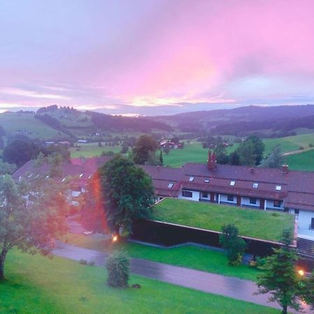 Berg-Juwel Hallenbad Mit Sauna Lägenhet Missen-Wilhams Exteriör bild